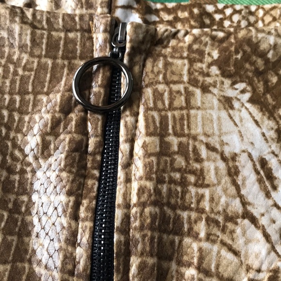 Snake Print Leggings / Mocha NWT - Picture 8 of 8